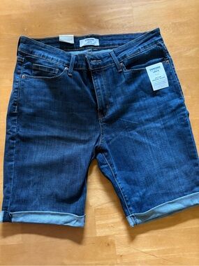 Denizen from Levi’s Denim Bermuda Shorts NWT, size 14/32